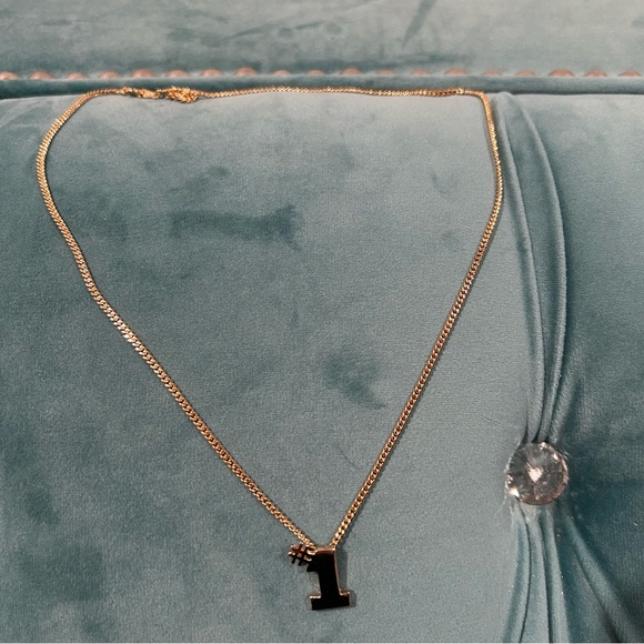 Avon #1 pendant necklace vintage pendant - Picture 2 of 8